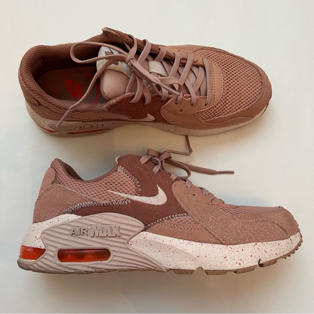 Nike Air Max excee women’s pink sneaker